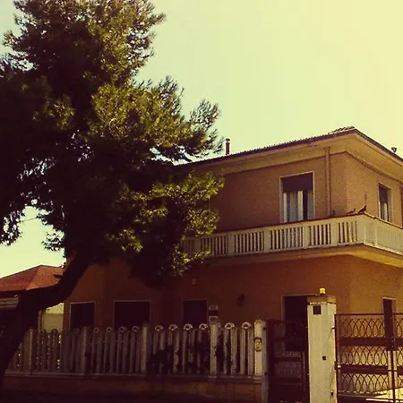 Amerigo Vespucci 3* Pescara